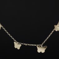 lantisor de argint cu pandantiv fluture